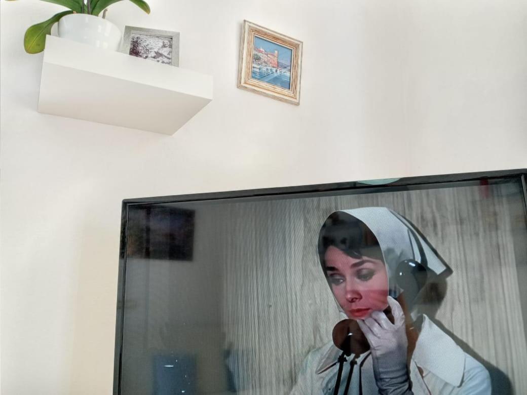 Kristi Apartment 2 Min To Sea Netflix & Espresso Station Saranda Zewnętrze zdjęcie