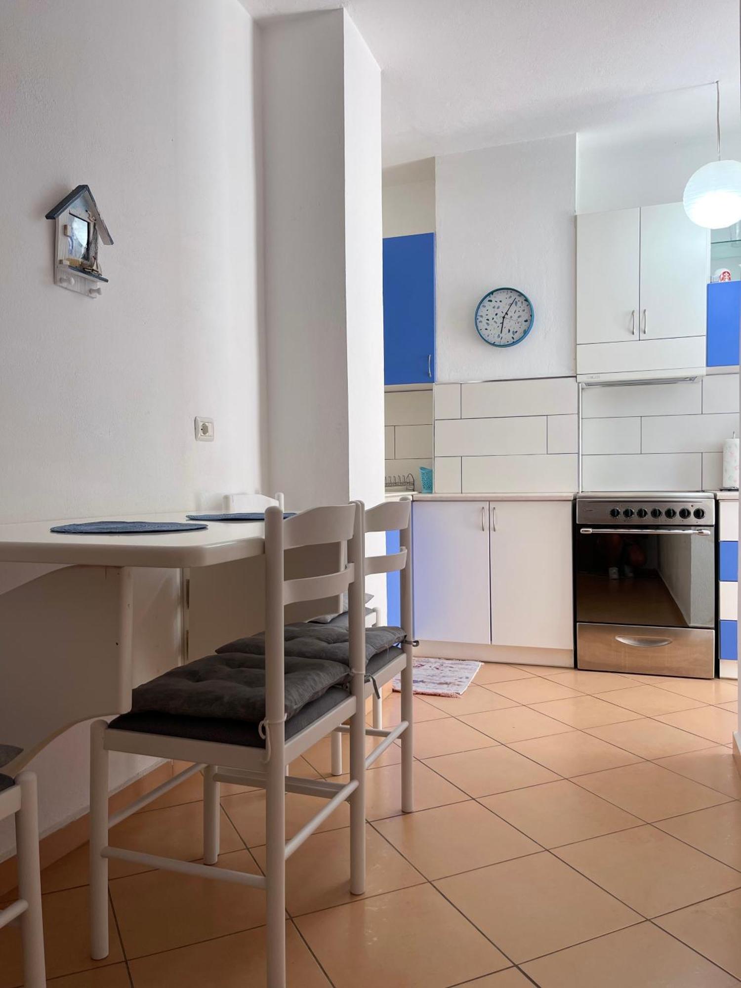 Kristi Apartment 2 Min To Sea Netflix & Espresso Station Saranda Zewnętrze zdjęcie
